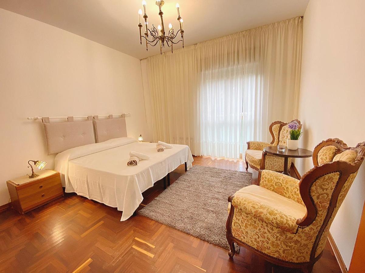 Elegante Appartamento A 切法卢 外观 照片